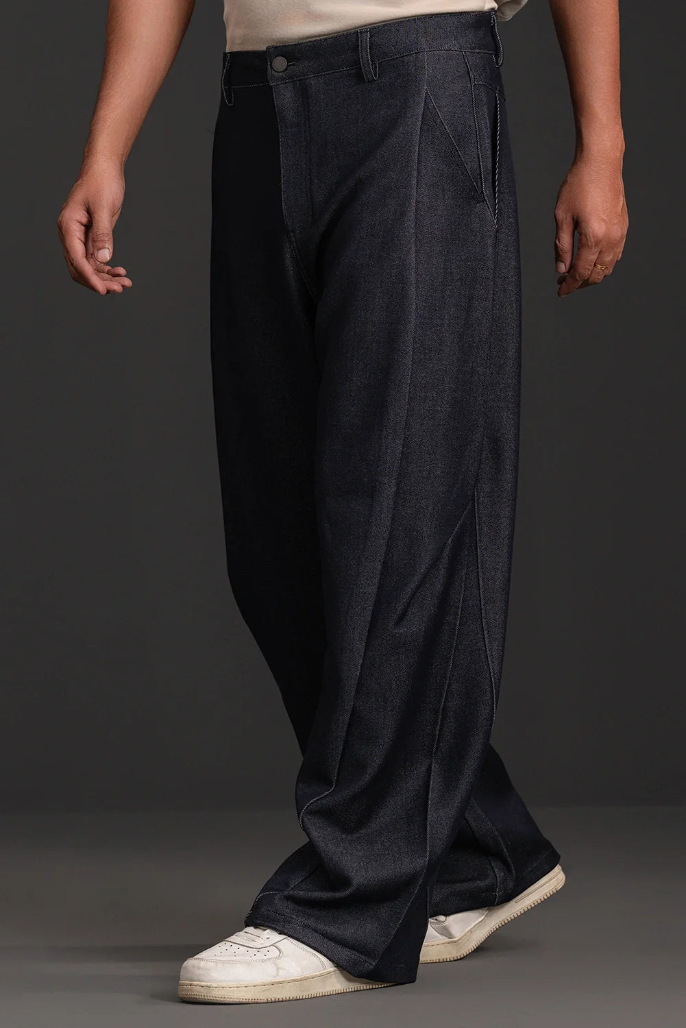 Modern Drape Baggy Fit Jeans
