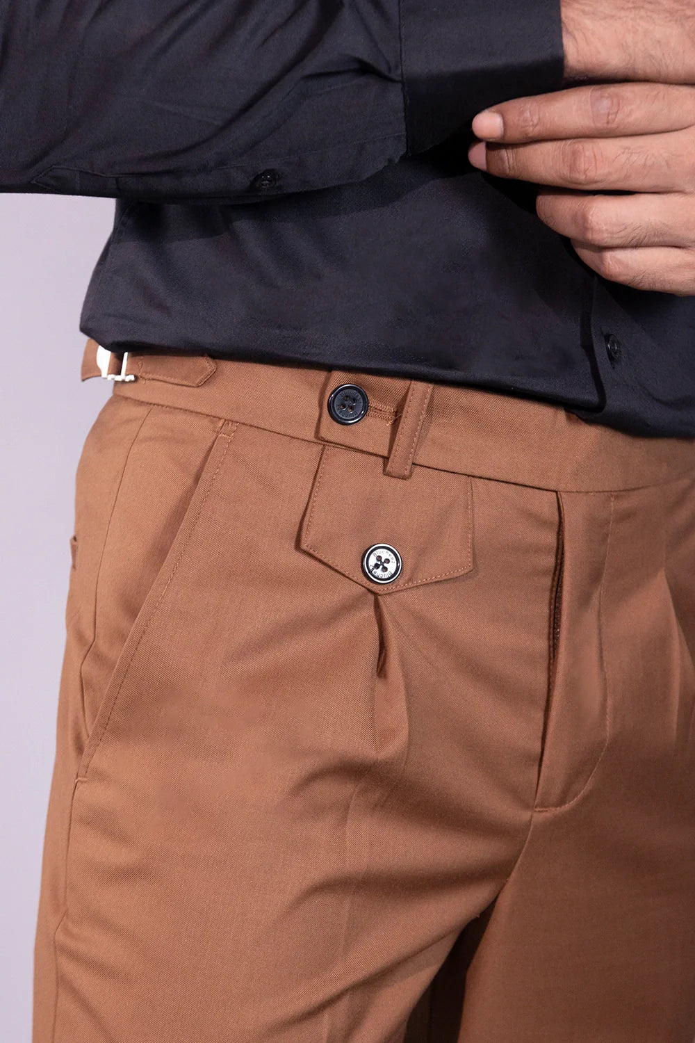 Side Buckle Classic fit Pant