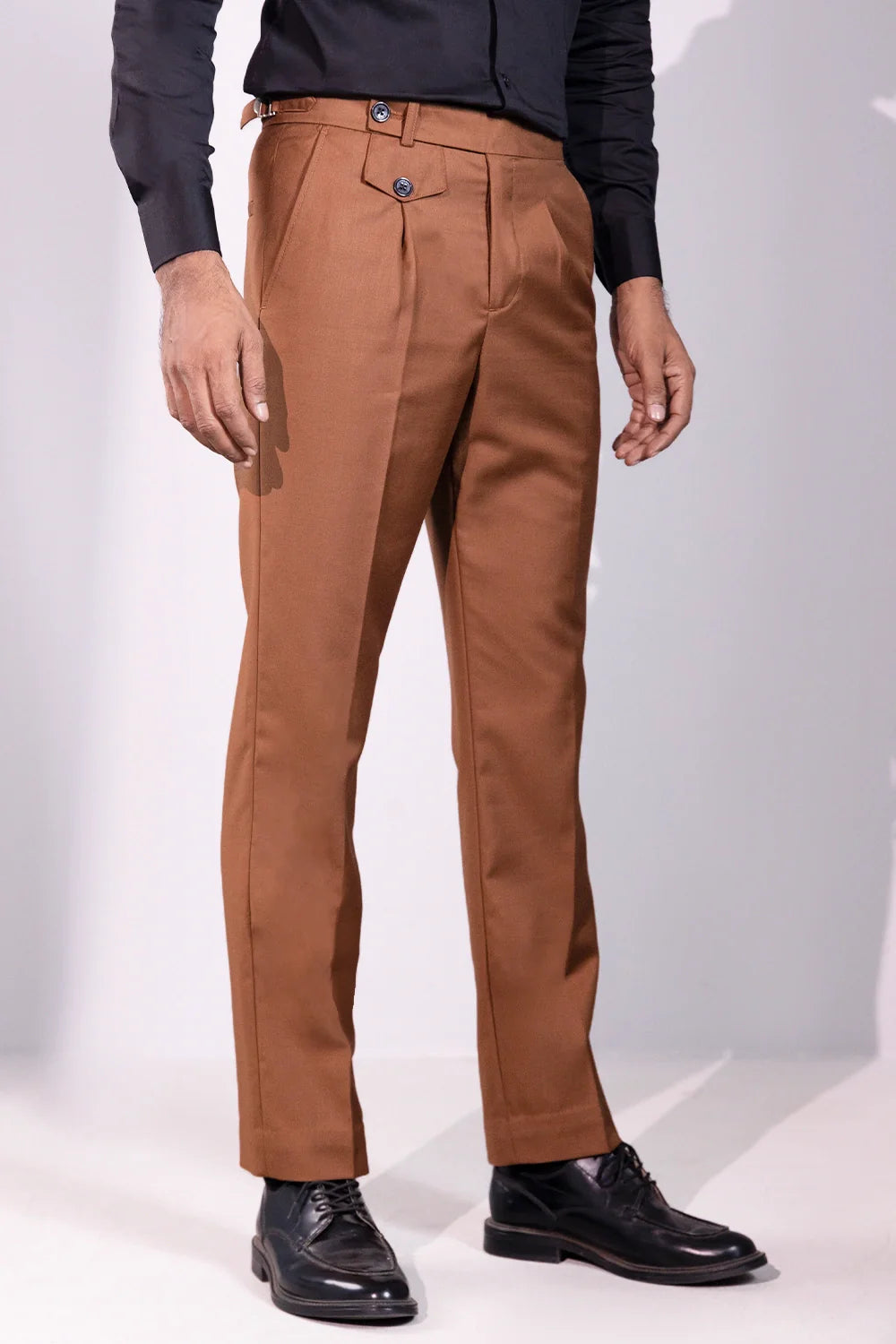 Side Buckle Classic fit Pant